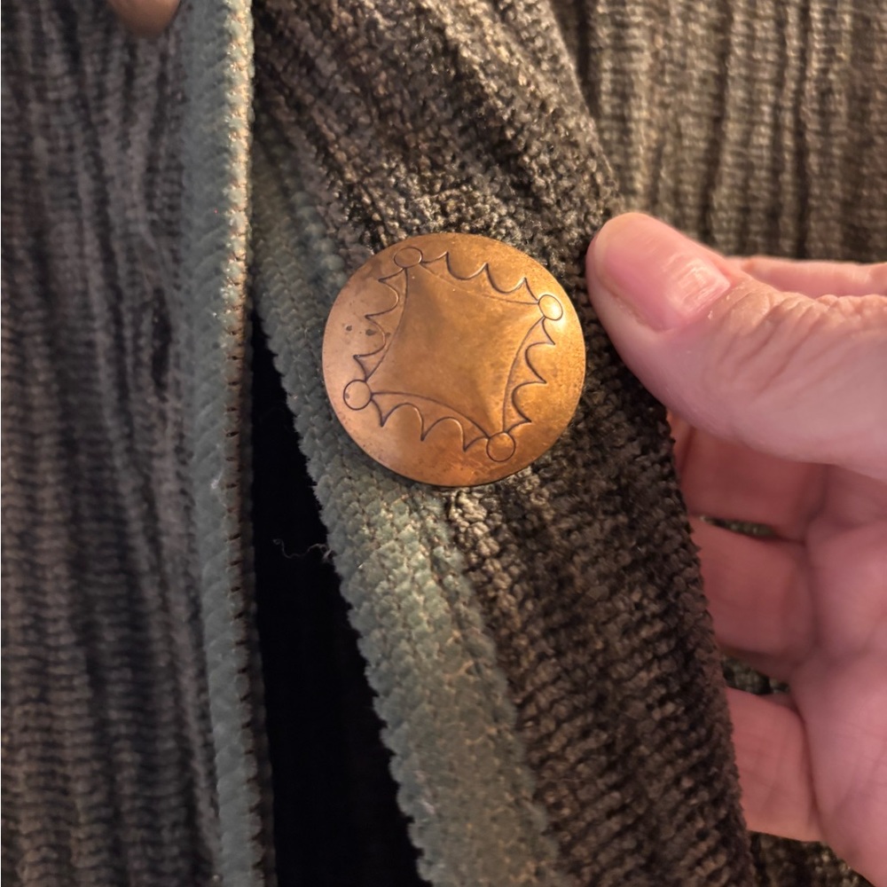 SaddleRidgeVintage Metal Buttons Olive Green Textured Jacket - Picture 3 of 5